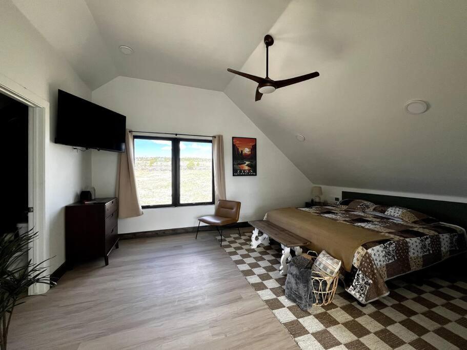 Red Rock Retreat Stunning Floor To Ceiling Views Hatch Exterior photo